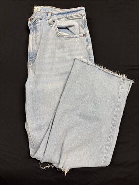 Abercrombie & Fitch Relaxed Jeans Womens 33 16 High Rise Light Wash Distressed